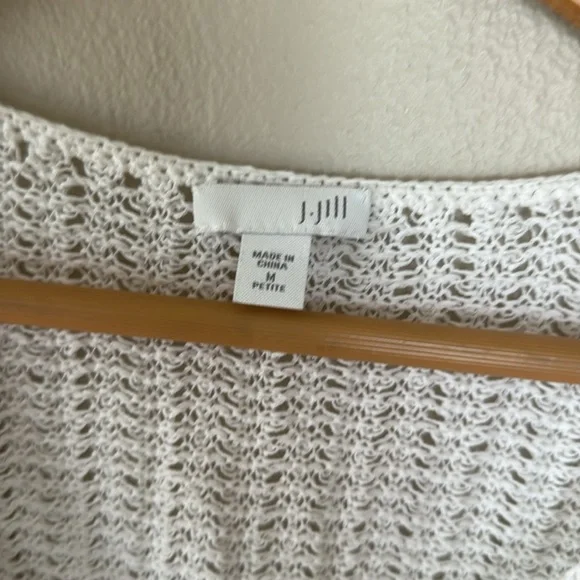 J. Jill White V-Neck lightweight half sleeve Sweater petite medium - Picture 2 of 5